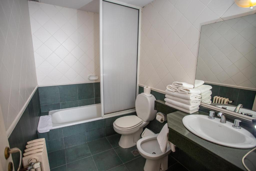 Hotel en Bariloche Aguas Del Sur habitación triple 